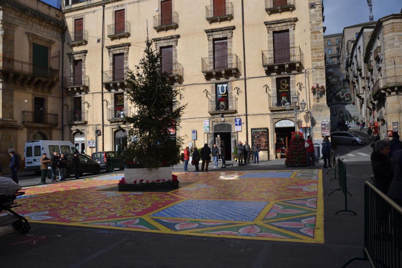 Al Centro Storico Panzió Caltagirone Kültér fotó